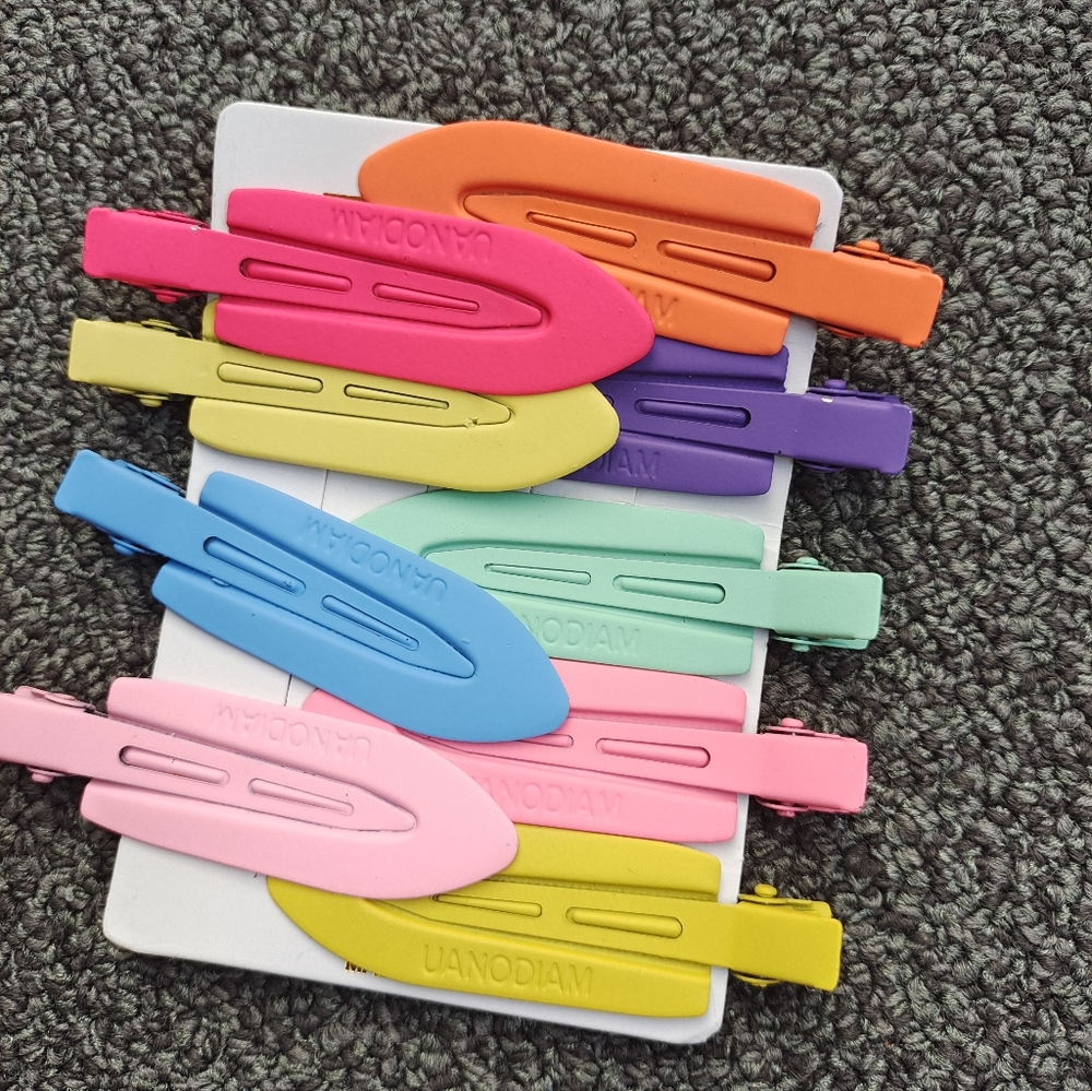 Hair clips